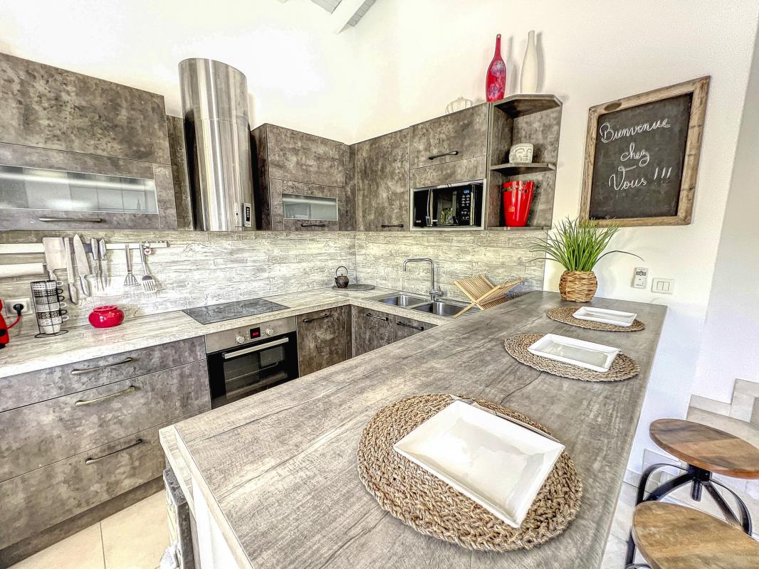 Villa 6 personnes à Baie Orientale-cuisine-18